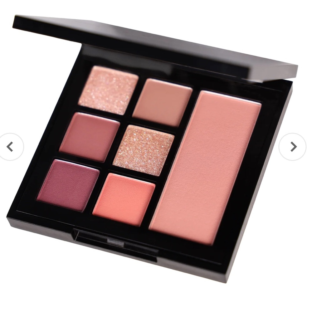 Whats Up Beauty Flirtique Eyes and Cheek Palette
